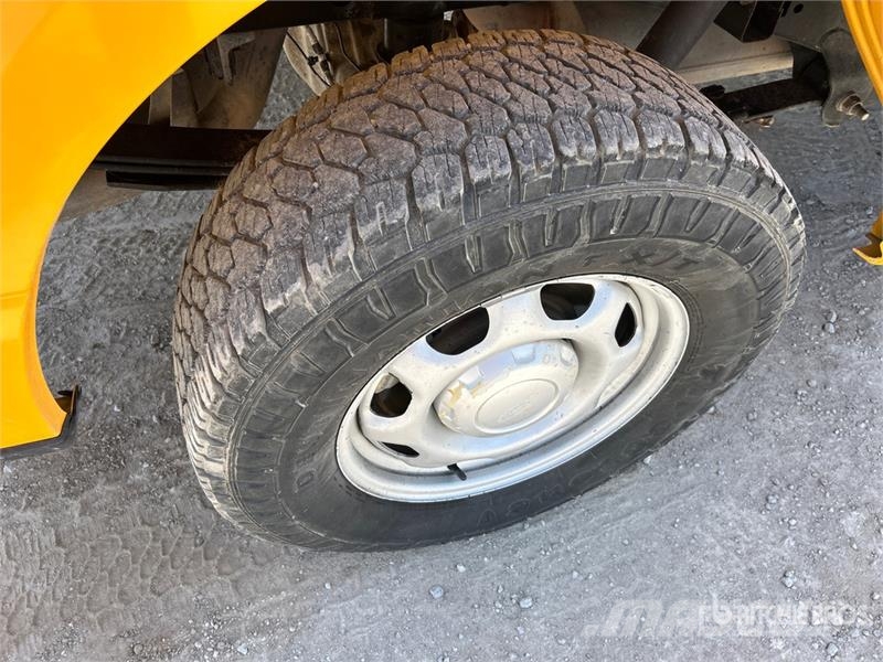 Ford F-150 XL 4x4 Pickup Andre varebiler