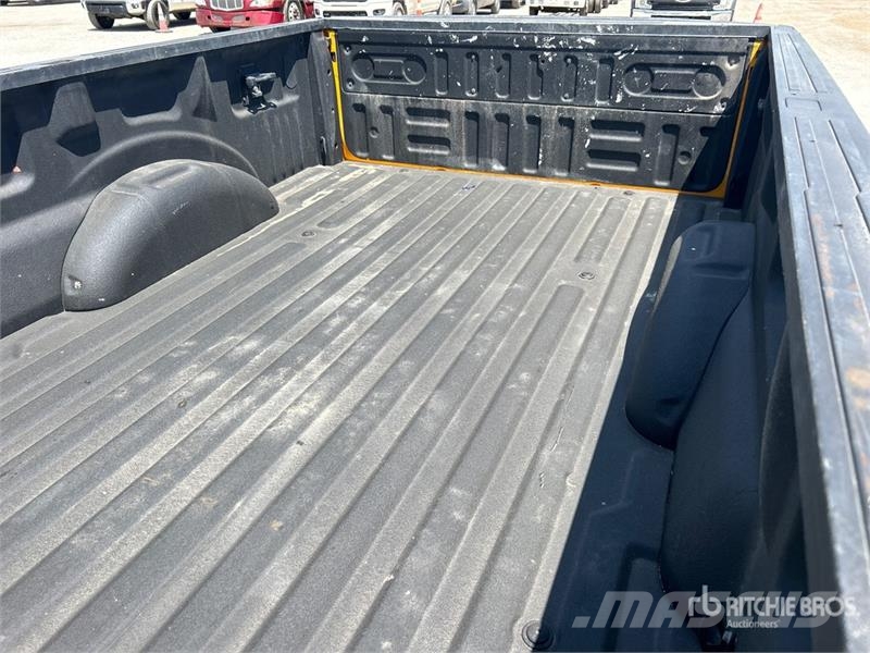 Ford F-150 XL 4x4 Pickup Andre varebiler