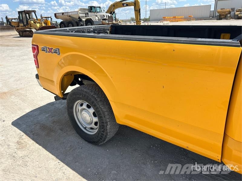 Ford F-150 XL 4x4 Pickup Andre varebiler