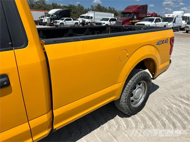 Ford F-150 XL 4x4 Pickup Andre varebiler