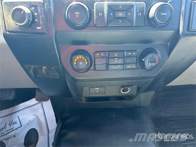 Ford F-150 XL 4x4 Pickup Andre varebiler