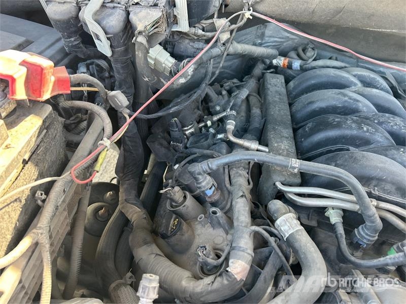 Ford F-150 XLT 4x2 Crew Cab Pickup Otros