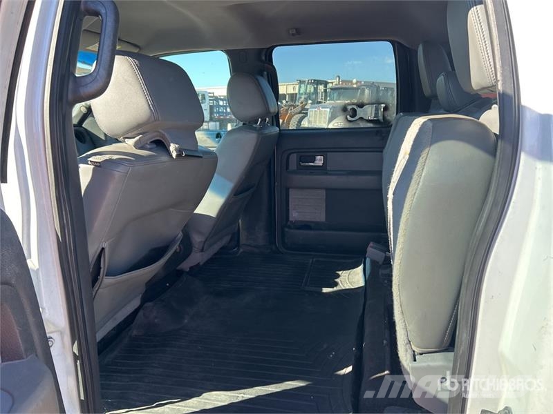 Ford F-150 XLT 4x2 Crew Cab Pickup 其他