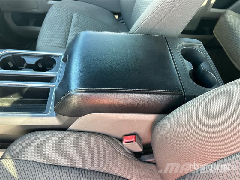 Ford F-150 XLT 4x2 Crew Cab Pickup Otros