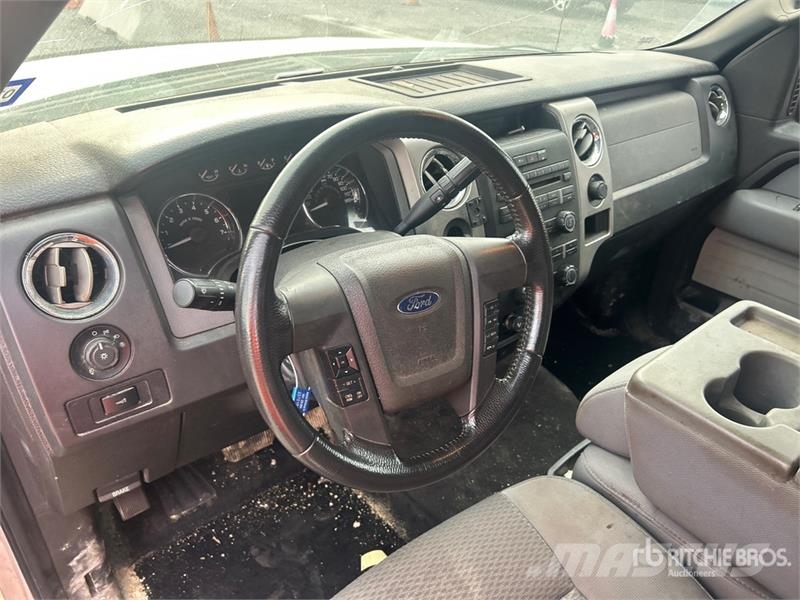 Ford F-150 XLT 4x2 Crew Cab Pickup 其他