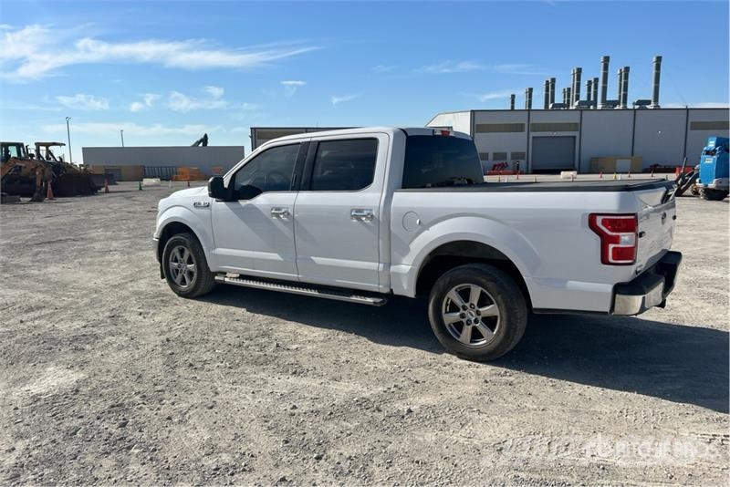 Ford F-150 XLT 4x2 Crew Cab Pickup Otros
