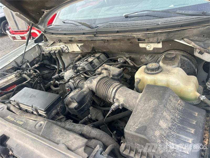 Ford F-150 XLT 4x2 Crew Cab Pickup 其他