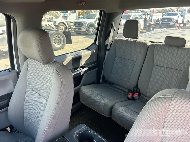 Ford F-150 XLT 4x2 Crew Cab Pickup Otros