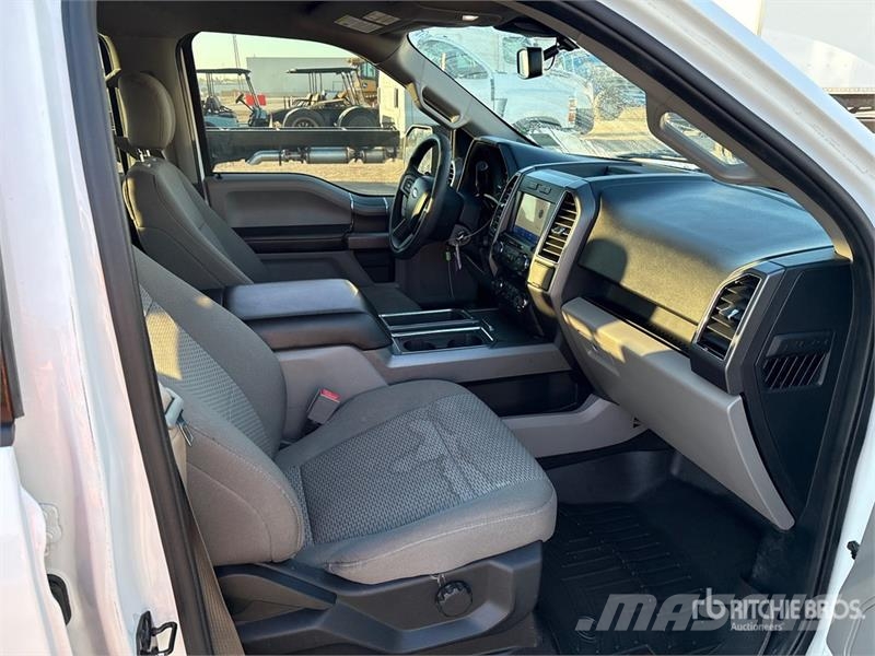 Ford F-150 XLT 4x2 Crew Cab Pickup Ostalo