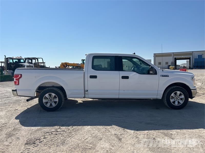 Ford F-150 XLT 4x2 Crew Cab Pickup Övriga bilar