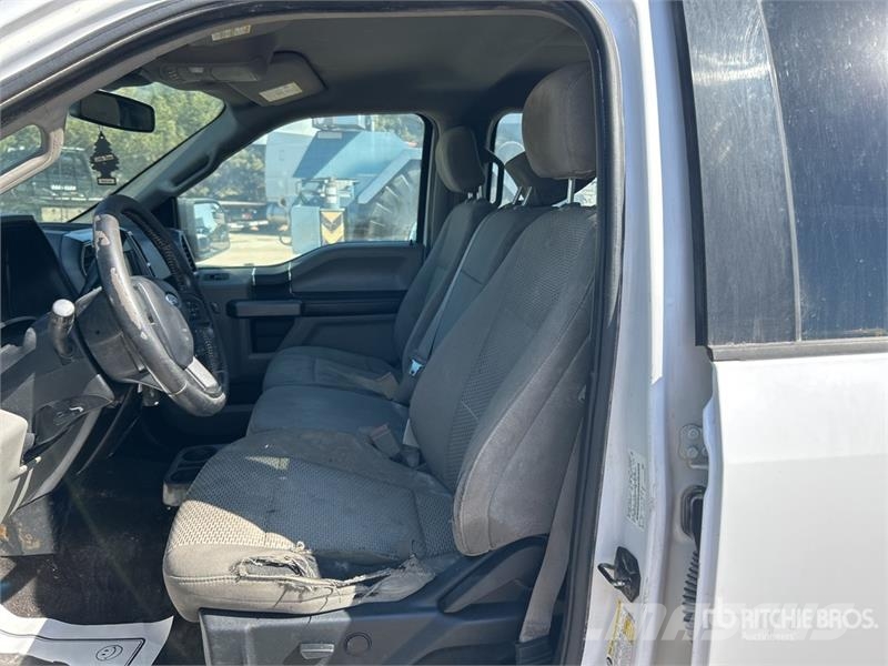 Ford F-150 XLT 4x2 Crew Cab Pickup Övriga bilar
