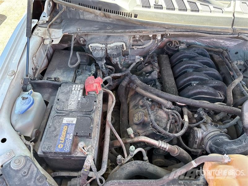 Ford F-150 XLT 4x2 Crew Cab Pickup 其他