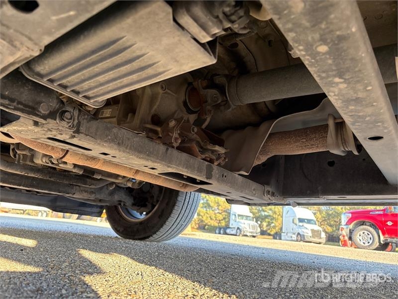 Ford F-150 XLT 4x2 Crew Cab Pickup Ostalo
