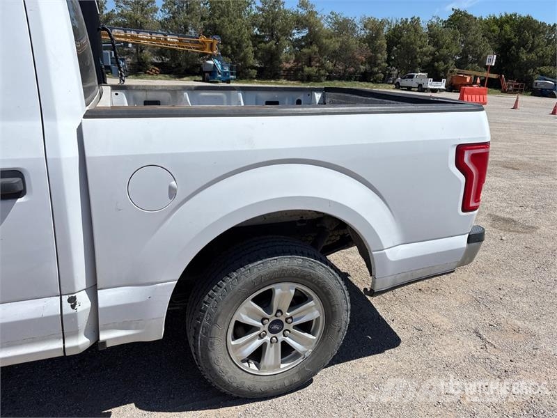 Ford F-150 XLT 4x2 Crew Cab Pickup 其他