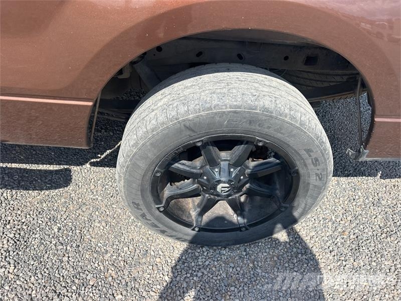 Ford F-150 XLT 4x2 Crew Cab Pickup Drugi