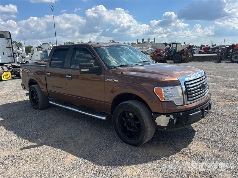 Ford F-150 XLT 4x2 Crew Cab Pickup Drugi