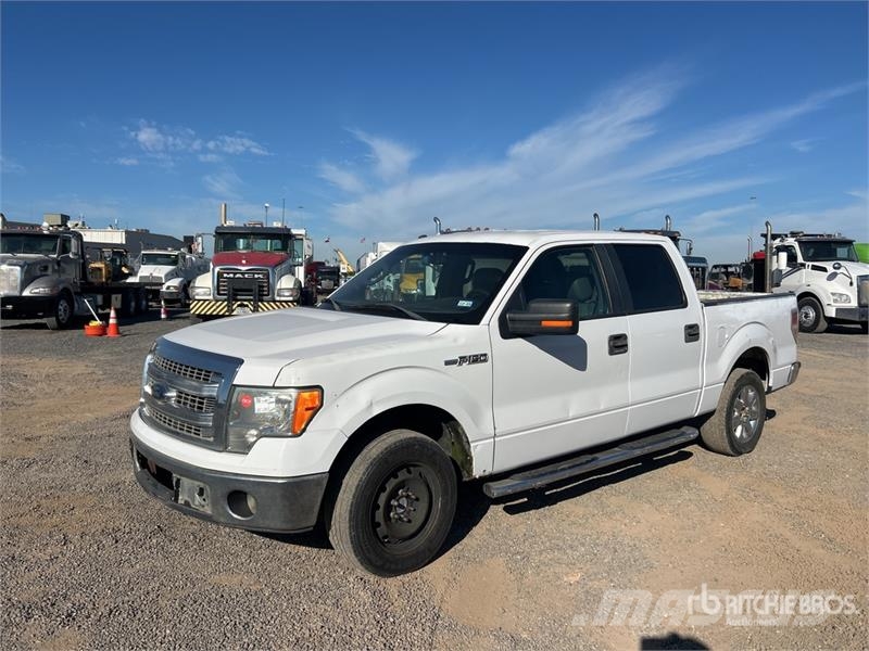 Ford F-150 XLT 4x2 Crew Cab Pickup 其他
