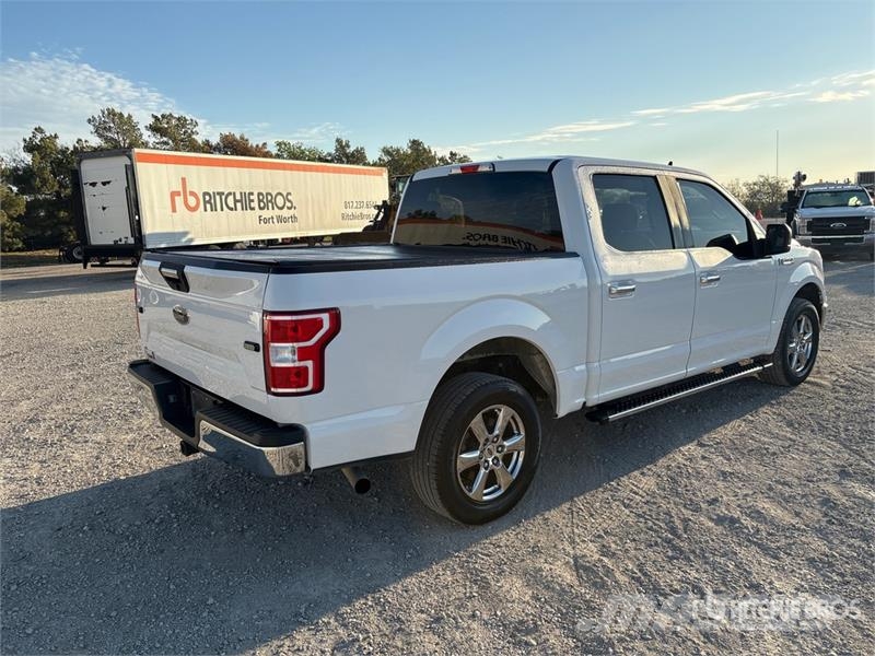 Ford F-150 XLT 4x2 Crew Cab Pickup Ostalo