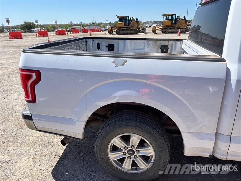 Ford F-150 XLT 4x2 Crew Cab Pickup 其他