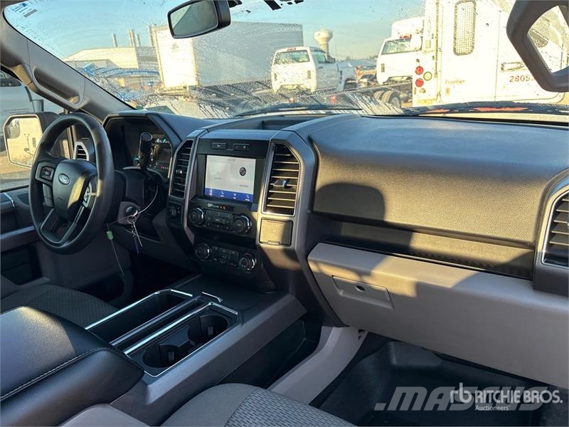 Ford F-150 XLT 4x2 Crew Cab Pickup Ostalo