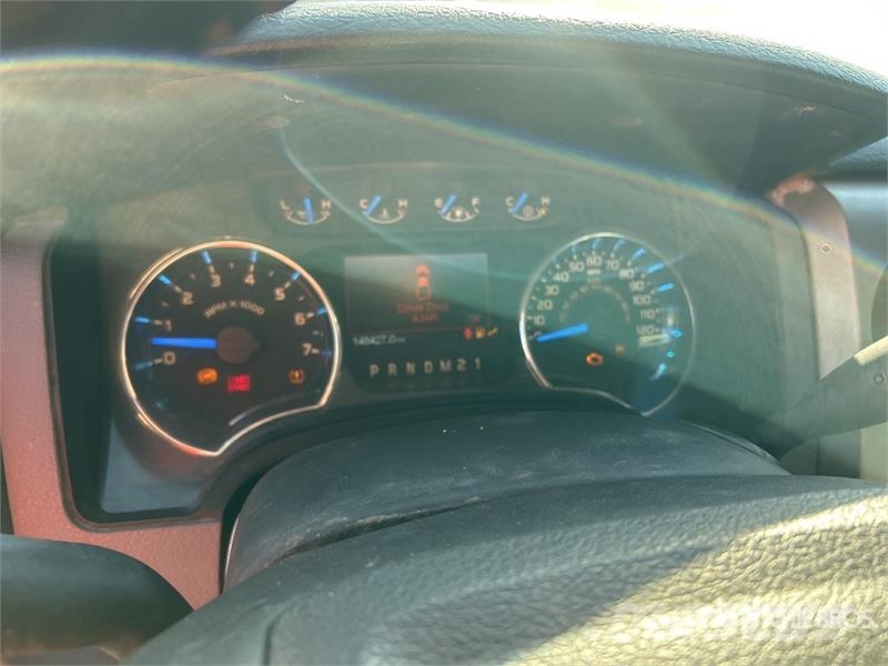 Ford F-150 XLT 4x2 Crew Cab Pickup 其他