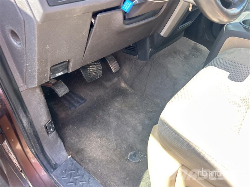 Ford F-150 XLT 4x2 Crew Cab Pickup Drugi