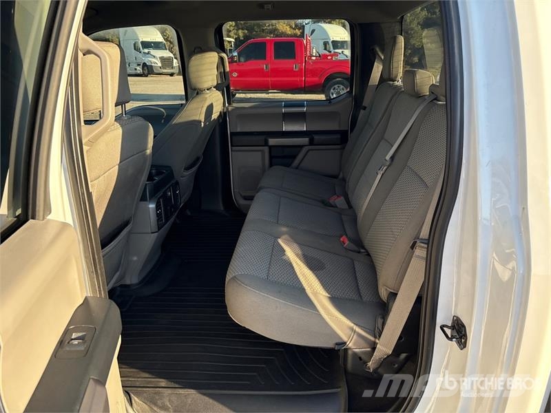 Ford F-150 XLT 4x2 Crew Cab Pickup Ostalo