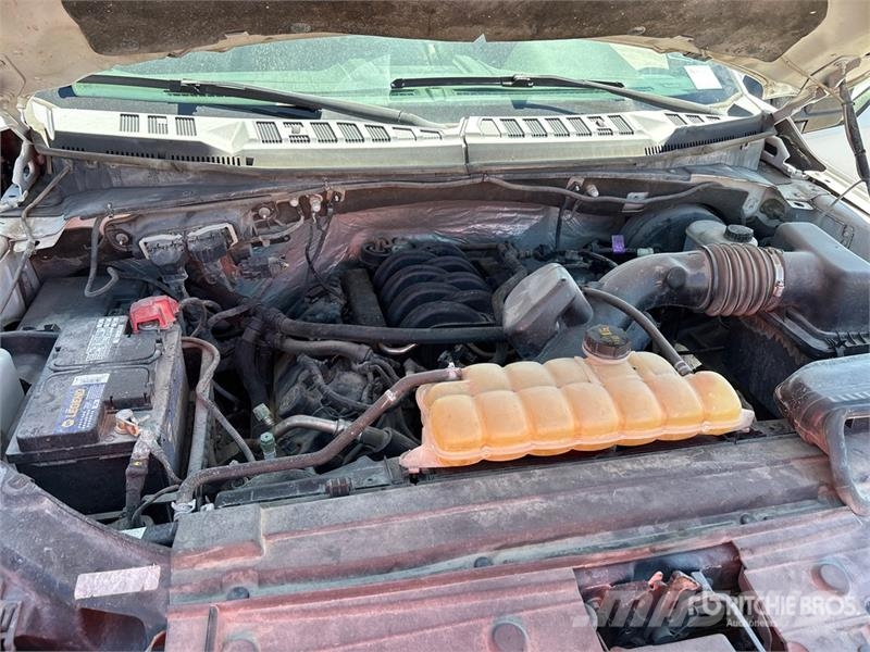 Ford F-150 XLT 4x2 Crew Cab Pickup 其他