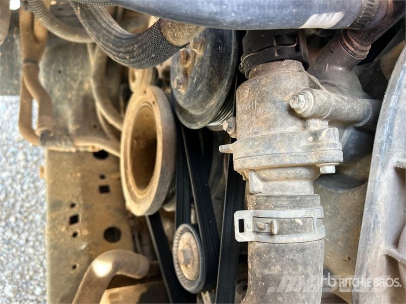 Ford F-150 XLT 4x2 Crew Cab Pickup Furgoni altro