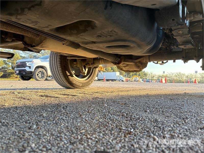 Ford F-150 XLT 4x2 Crew Cab Pickup Ostalo