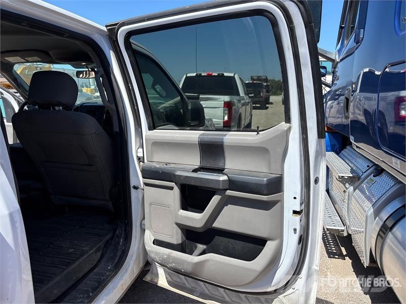 Ford F-150 XLT 4x2 Crew Cab Pickup 其他