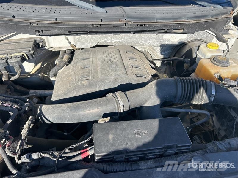 Ford F-150 XLT 4x2 Crew Cab Pickup 其他