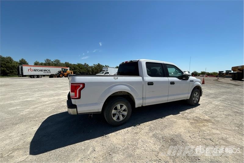 Ford F-150 XLT 4x2 Crew Cab Pickup 其他