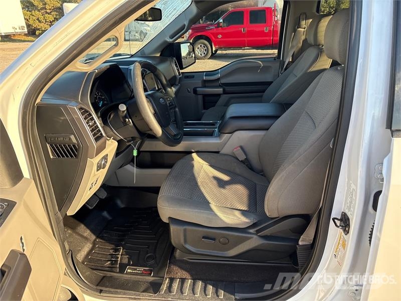 Ford F-150 XLT 4x2 Crew Cab Pickup Ostalo
