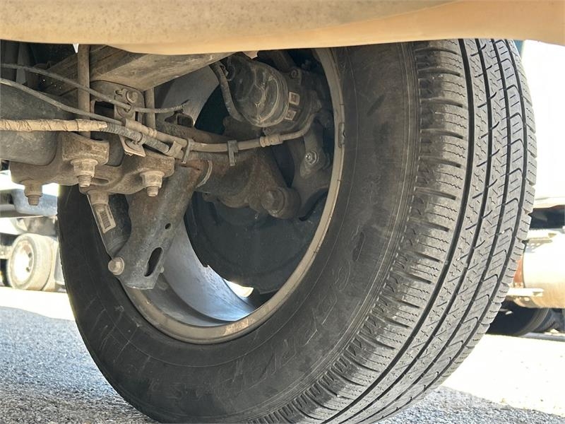 Ford F-150 XLT 4x2 Crew Cab Pickup Otros