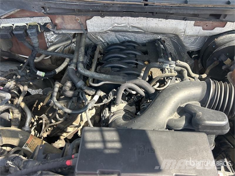 Ford F-150 XLT 4x2 Crew Cab Pickup Drugi