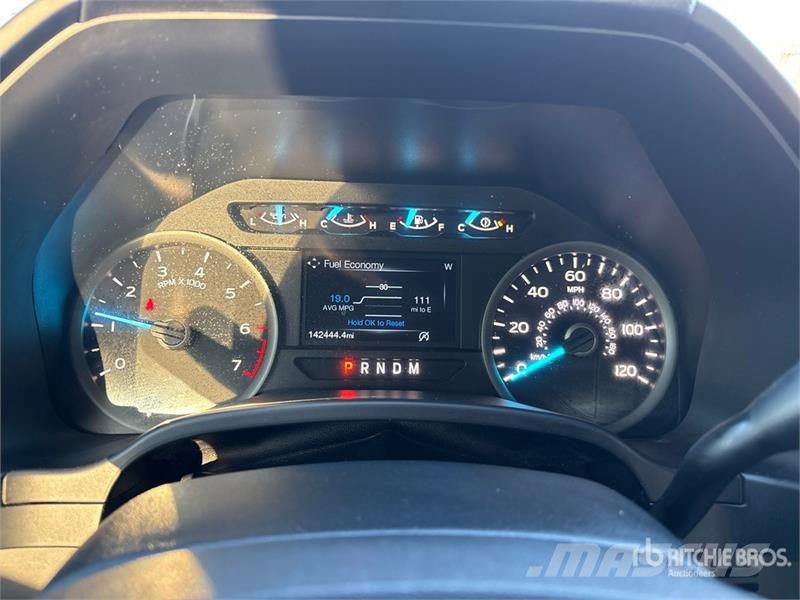 Ford F-150 XLT 4x2 Crew Cab Pickup Ostalo