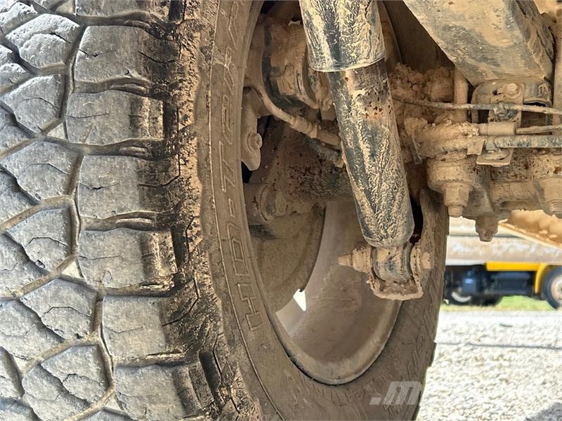 Ford F-150 XLT 4x2 Crew Cab Pickup Furgoni altro