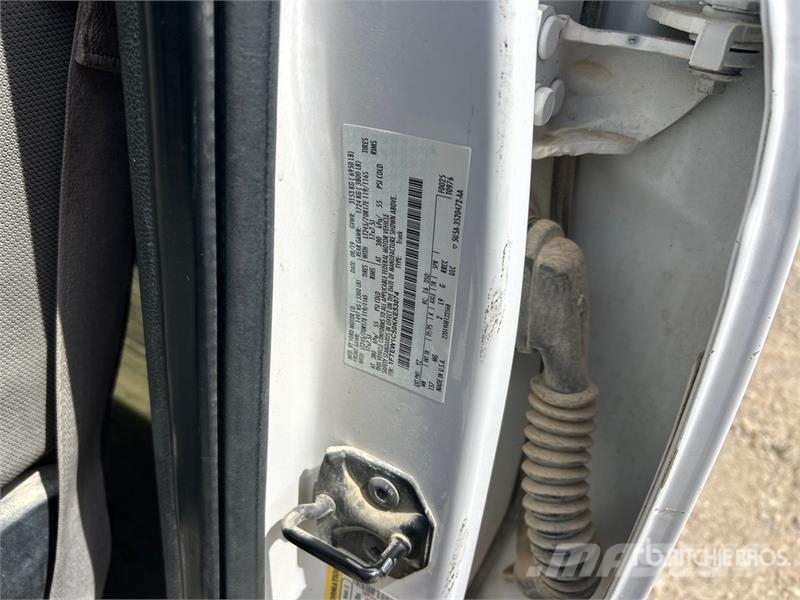 Ford F-150 XLT 4x2 Crew Cab Pickup Furgoni altro
