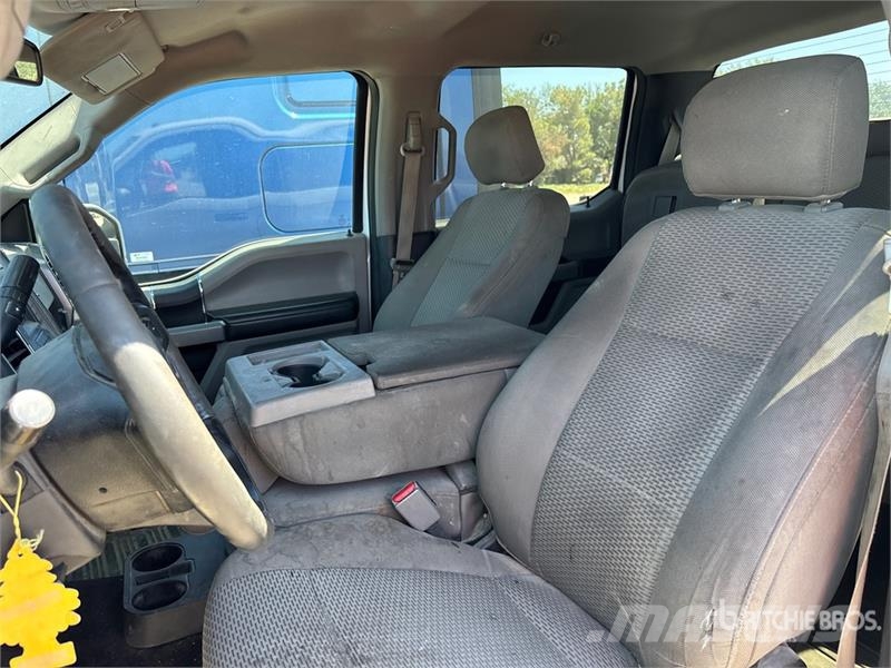 Ford F-150 XLT 4x2 Crew Cab Pickup 其他