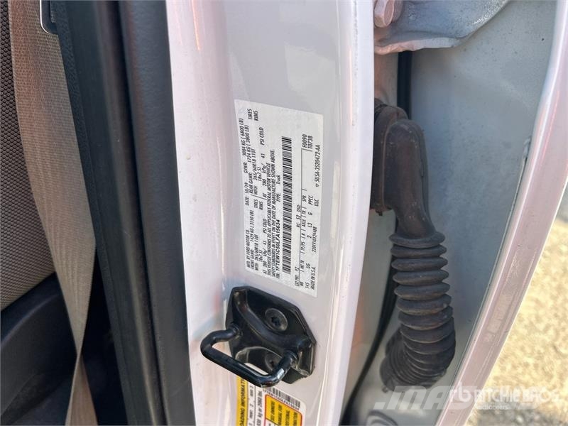 Ford F-150 XLT 4x2 Crew Cab Pickup Otros