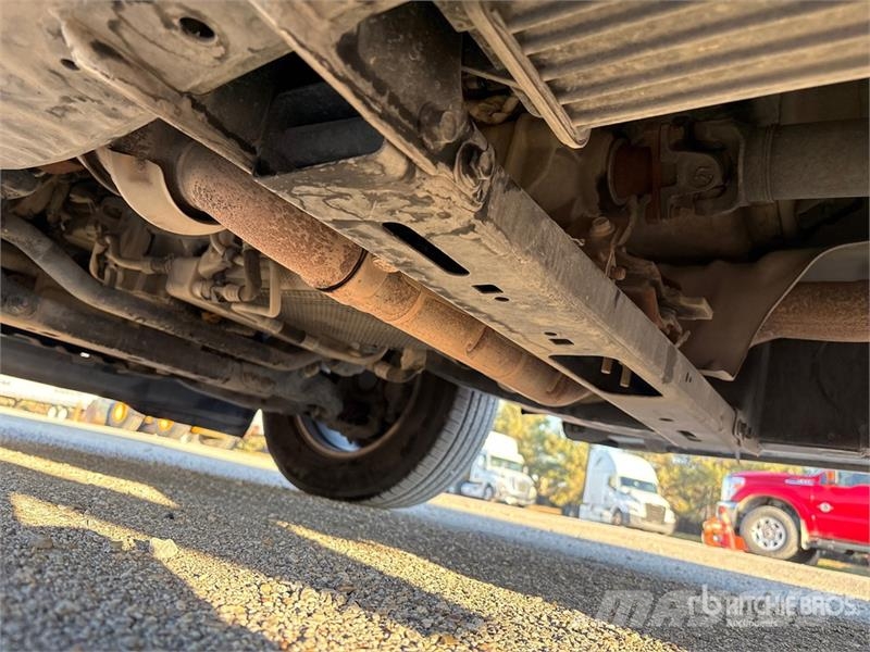 Ford F-150 XLT 4x2 Crew Cab Pickup Ostalo
