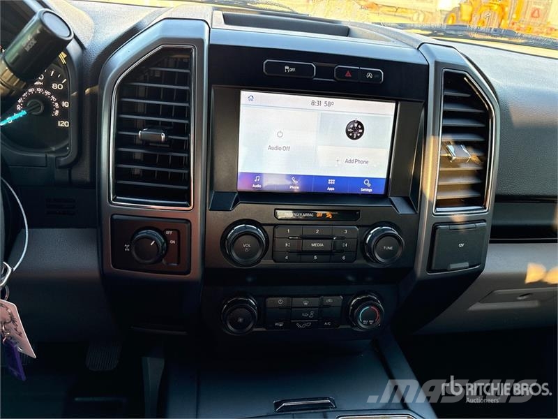 Ford F-150 XLT 4x2 Crew Cab Pickup Ostalo