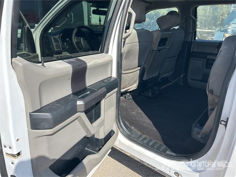 Ford F-150 XLT 4x2 Crew Cab Pickup Övriga bilar