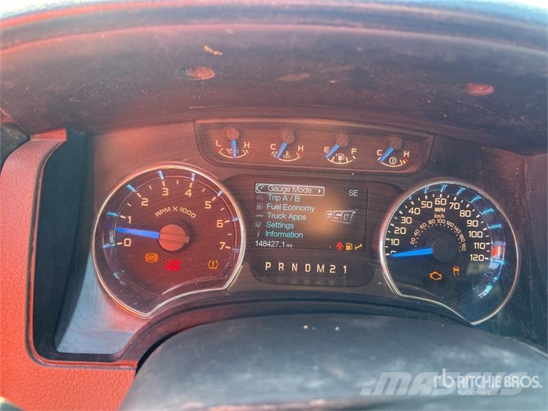 Ford F-150 XLT 4x2 Crew Cab Pickup 其他