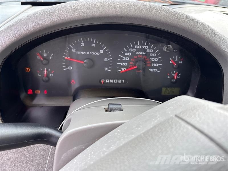 Ford F-150 XLT 4x2 Extended Cab Pickup Прочие фургоны