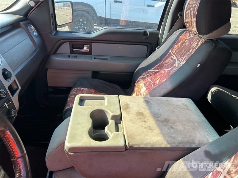 Ford F-150 XLT 4x4 Crew Cab Pickup Інше