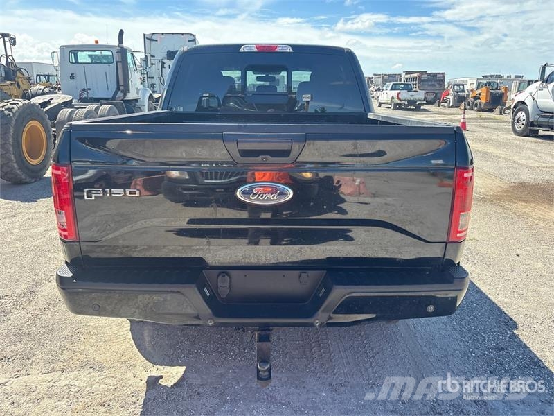 Ford F-150 XLT 4x4 Crew Cab Pickup その他