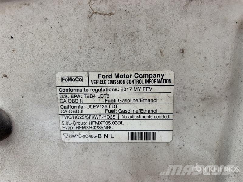 Ford F-150 XLT 4x4 Crew Cab Pickup Інше