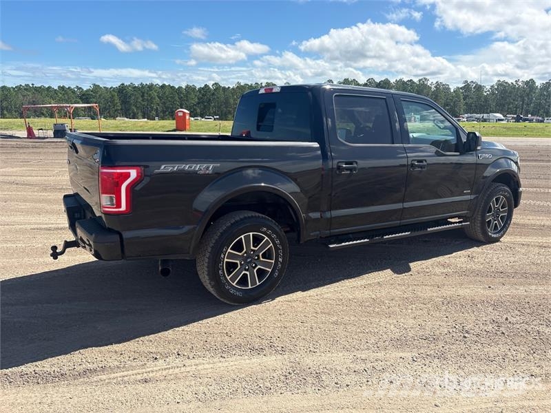 Ford F-150 XLT 4x4 Crew Cab Pickup その他